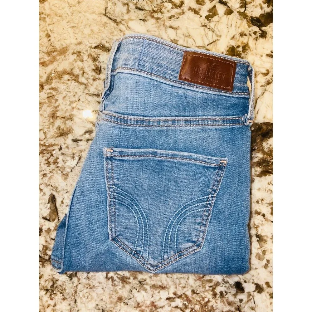 B3 Hollister high rise super skinny jeans 1 shirt distressed ripped